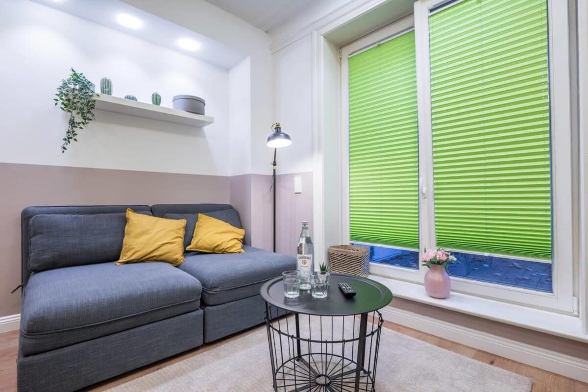 Charming Apartment In Prime Location Hamburg Bagian luar foto