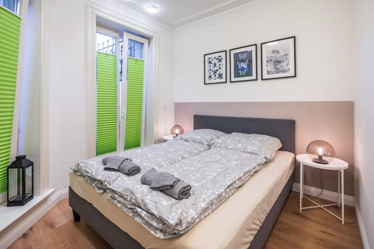 Charming Apartment In Prime Location Hamburg Bagian luar foto