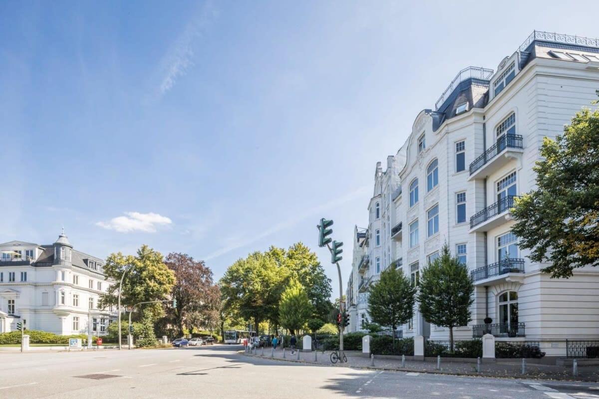 Charming Apartment In Prime Location Hamburg Bagian luar foto