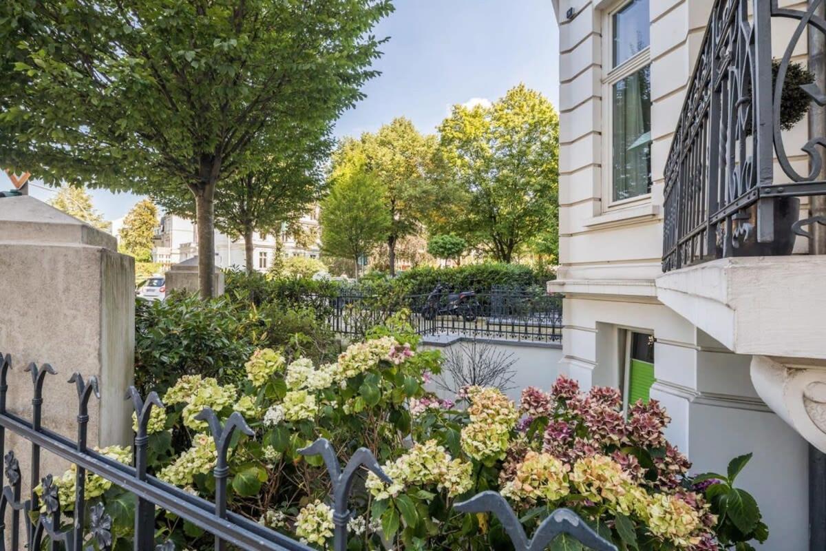 Charming Apartment In Prime Location Hamburg Bagian luar foto